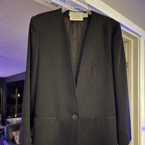 EUC-- Women’s Worsted Wool Black Blazer By Saks Fifth Ave— Size 12